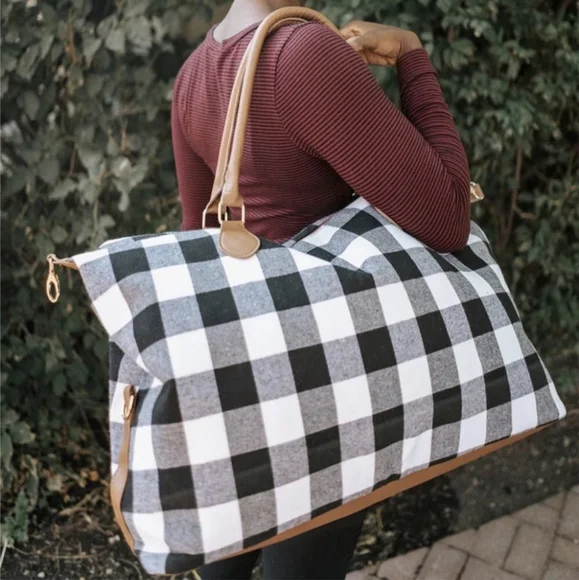 Last 1! Extra Large Weekend Duffle Bag in a Gorgeous Black/White Buffalo Plaid - Picture 2 of 6